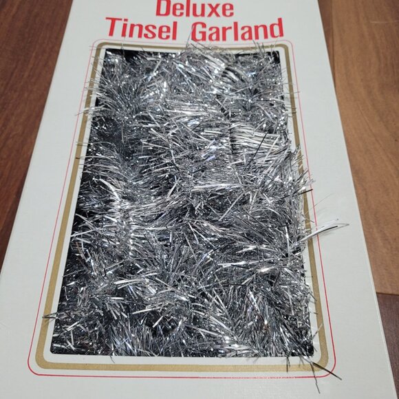 Golden Sleigh Silver Tinsel Garland Vintage Christmas Tree Mantle 15 Ft USA - Picture 15 of 15